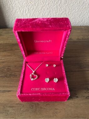 Danecraft Jewelry Set w/ Light Up Box